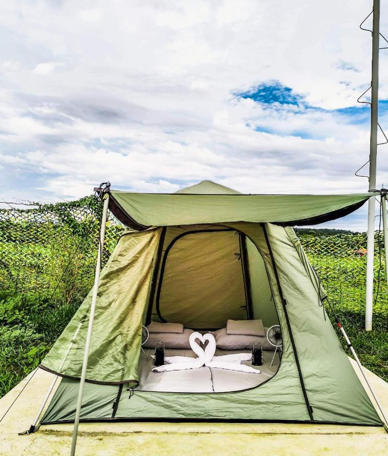 Hotel Camp Palo Bandera Calatagan Zewnętrze zdjęcie